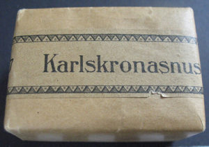 Karlskronasnus Kardus 1900-tal. Fotograf Snus- och Tändsticksmuseum